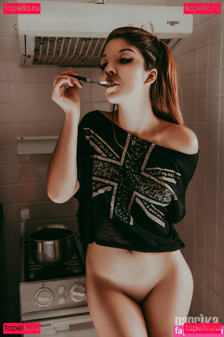 Paprika / callherpaprika / ngpaprika Onlyfans Photo Gallery 