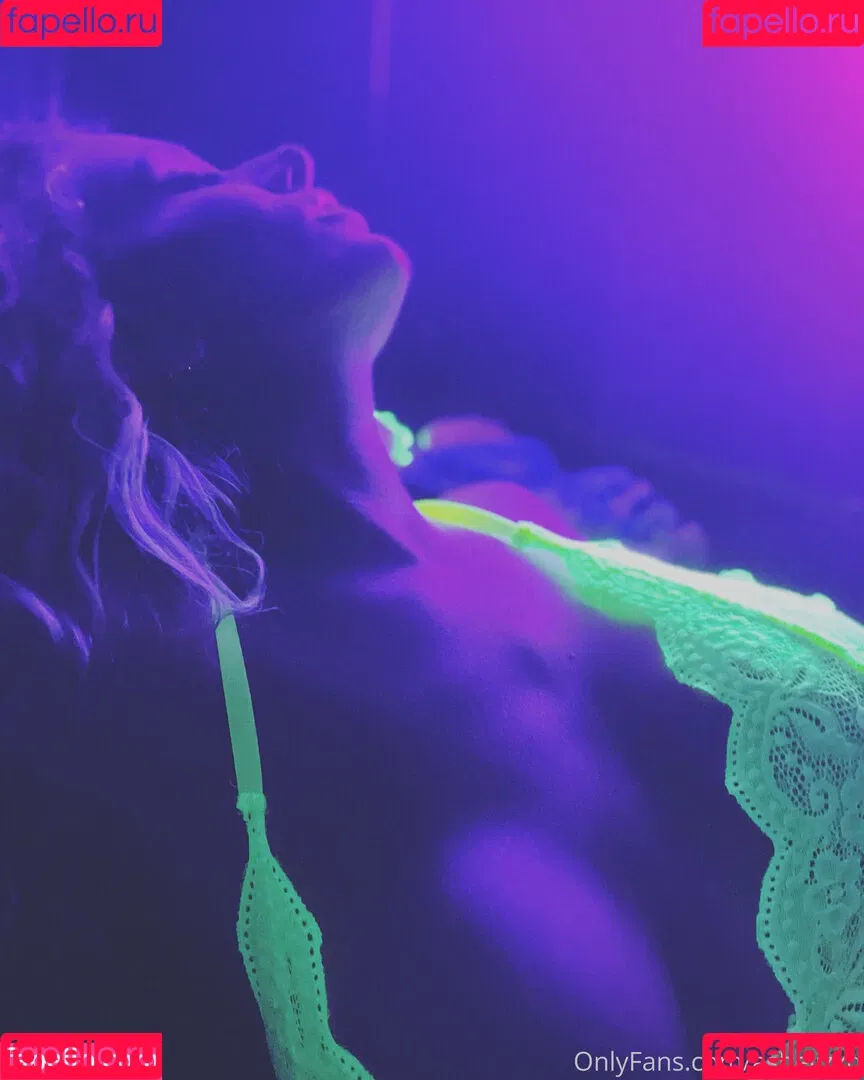 ashelizxd / lilwitchbaby__ Onlyfans Photo Gallery 