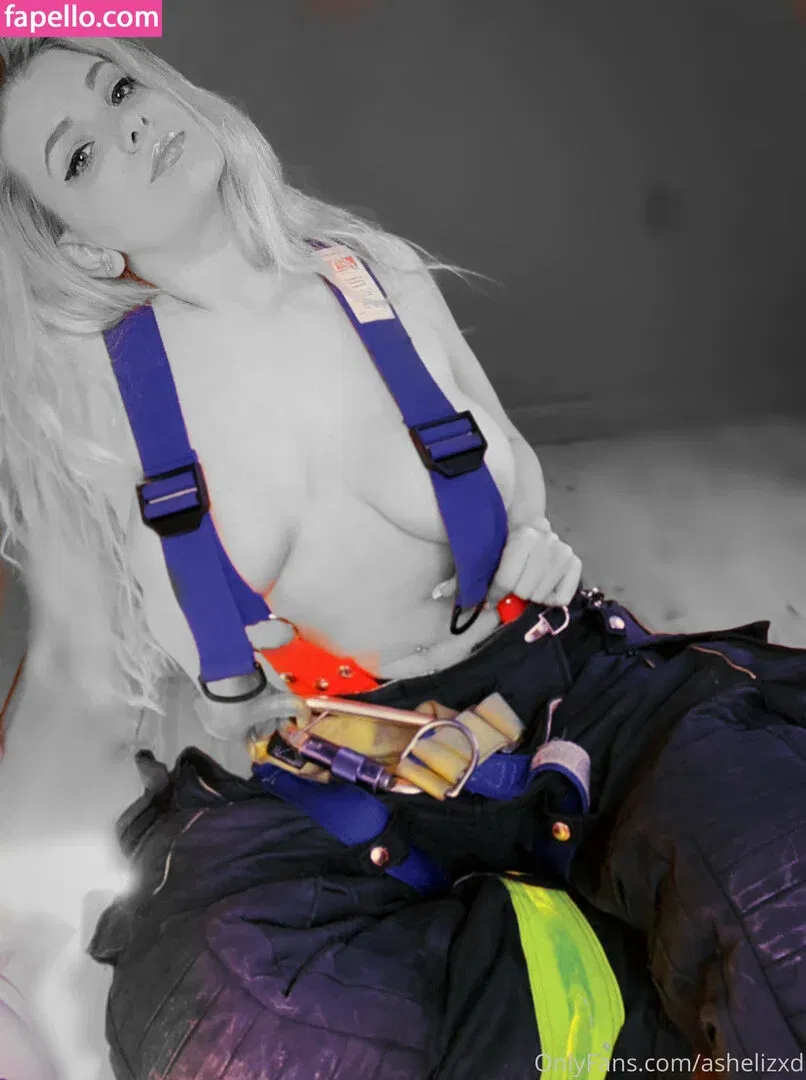 ashelizxd / lilwitchbaby__ Onlyfans Photo Gallery 