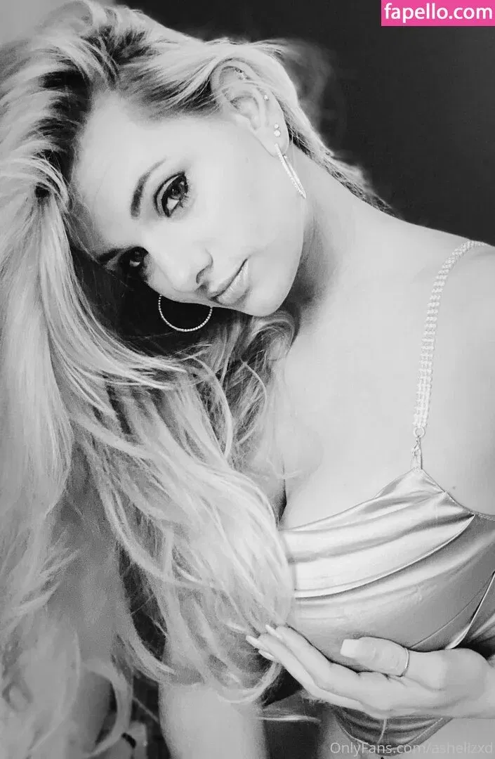 ashelizxd / lilwitchbaby__ Onlyfans Photo Gallery 