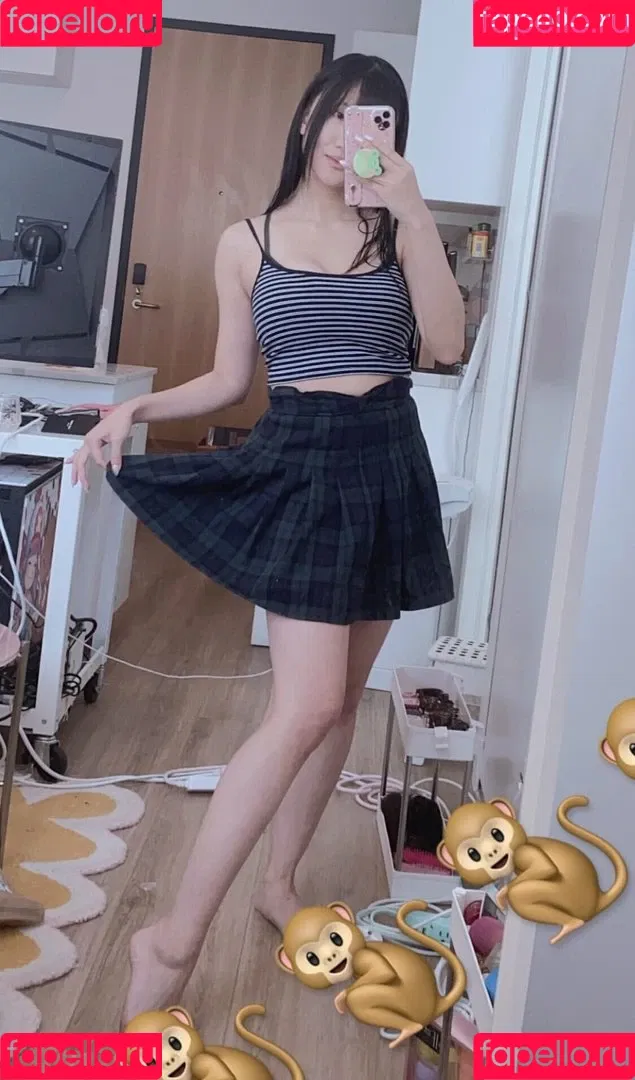 AriaSaki / annoyingaria Onlyfans Photo Gallery 