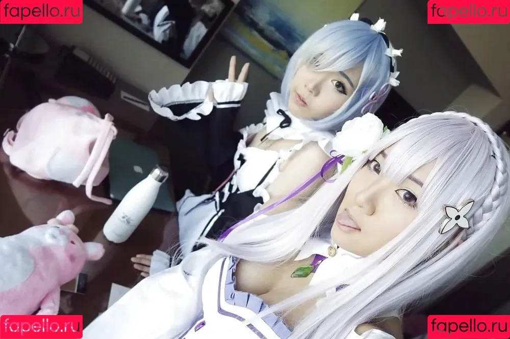 AriaSaki / annoyingaria Onlyfans Photo Gallery 