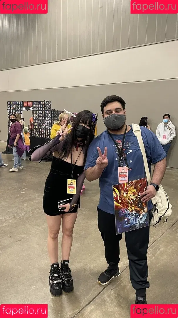 AriaSaki / annoyingaria Onlyfans Photo Gallery 