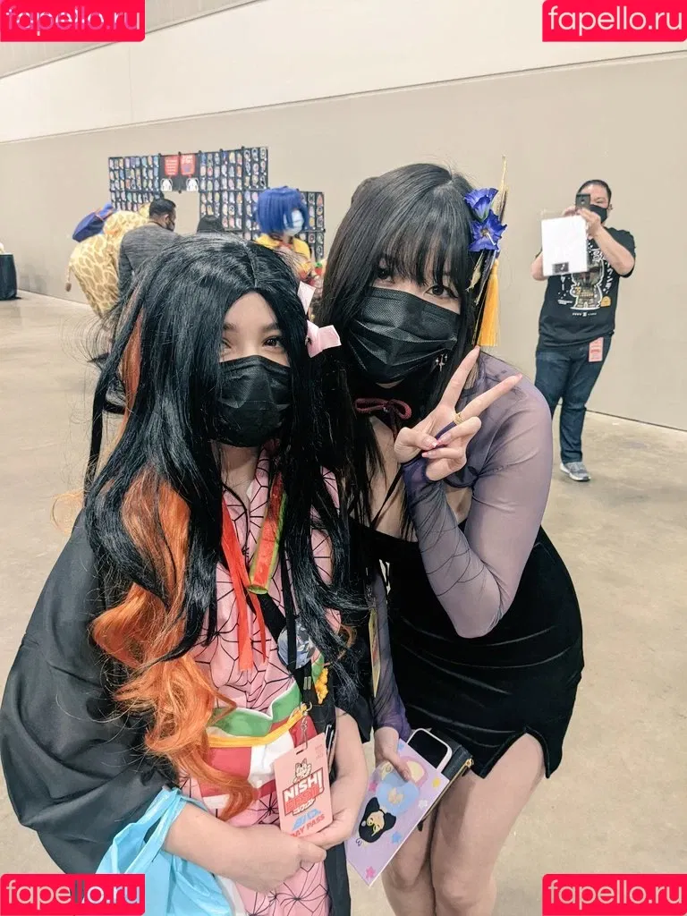 AriaSaki / annoyingaria Onlyfans Photo Gallery 