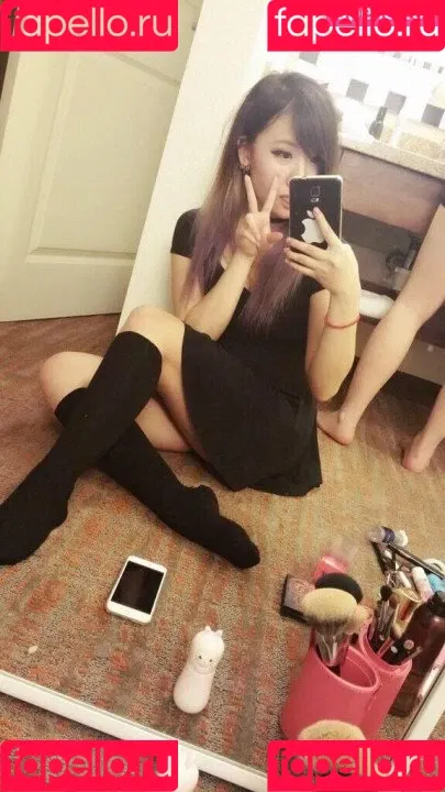 AriaSaki / annoyingaria Onlyfans Photo Gallery 