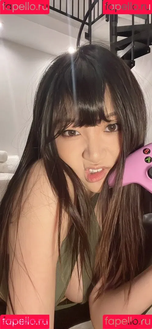 AriaSaki / annoyingaria Onlyfans Photo Gallery 