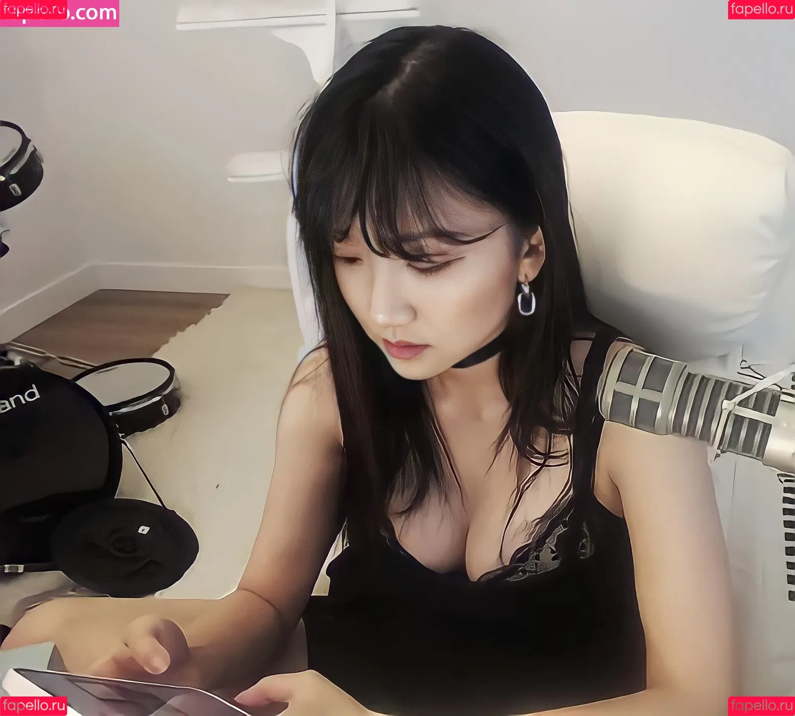 AriaSaki / annoyingaria Onlyfans Photo Gallery 