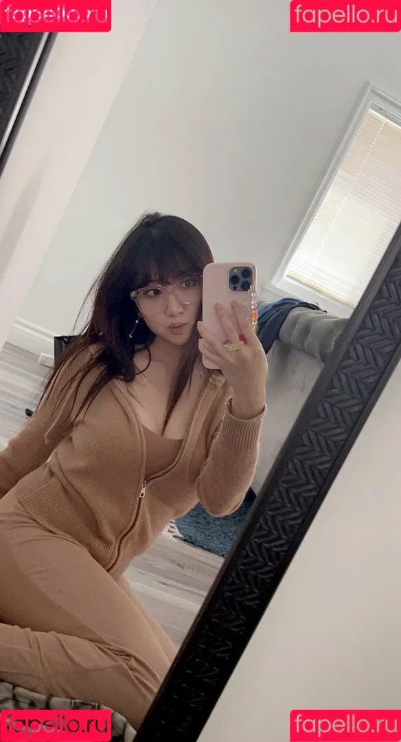 AriaSaki / annoyingaria Onlyfans Photo Gallery 