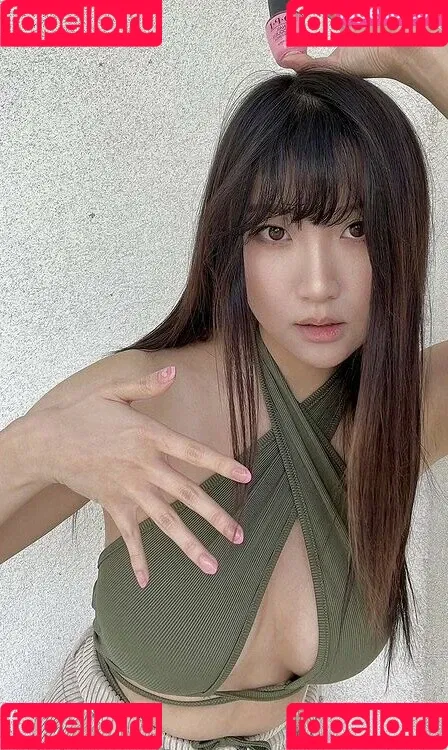 AriaSaki / annoyingaria Onlyfans Photo Gallery 