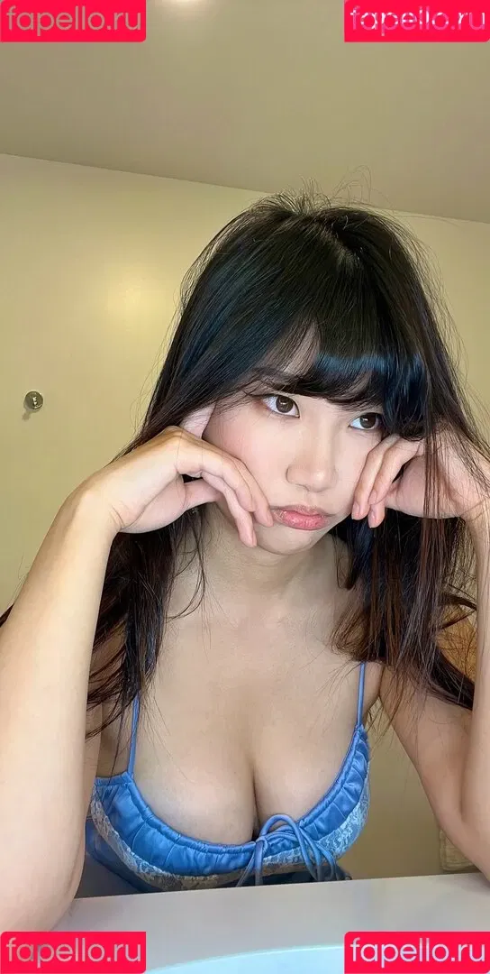 AriaSaki / annoyingaria Onlyfans Photo Gallery 