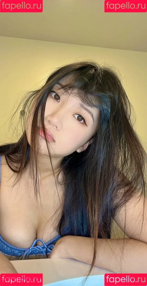 AriaSaki / annoyingaria Onlyfans Photo Gallery 