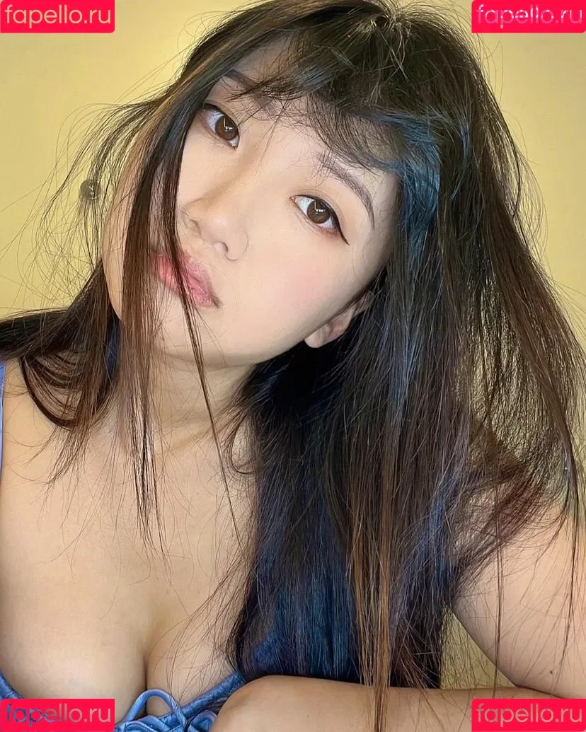 AriaSaki / annoyingaria Onlyfans Photo Gallery 