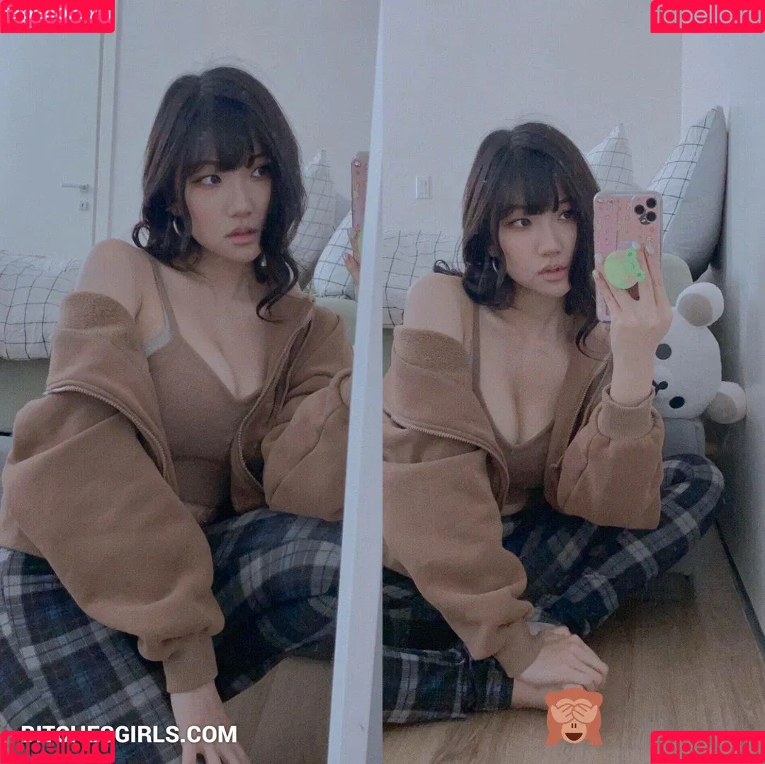 AriaSaki / annoyingaria Onlyfans Photo Gallery 