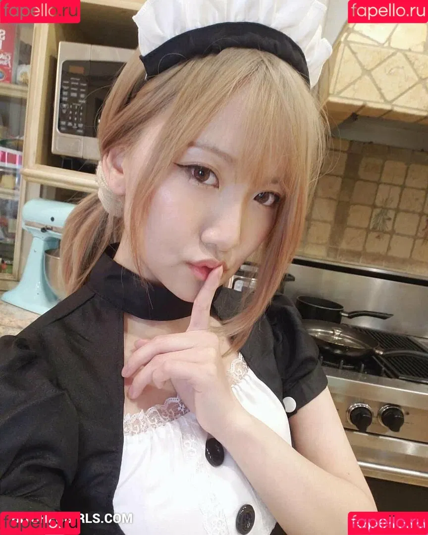 AriaSaki / annoyingaria Onlyfans Photo Gallery 