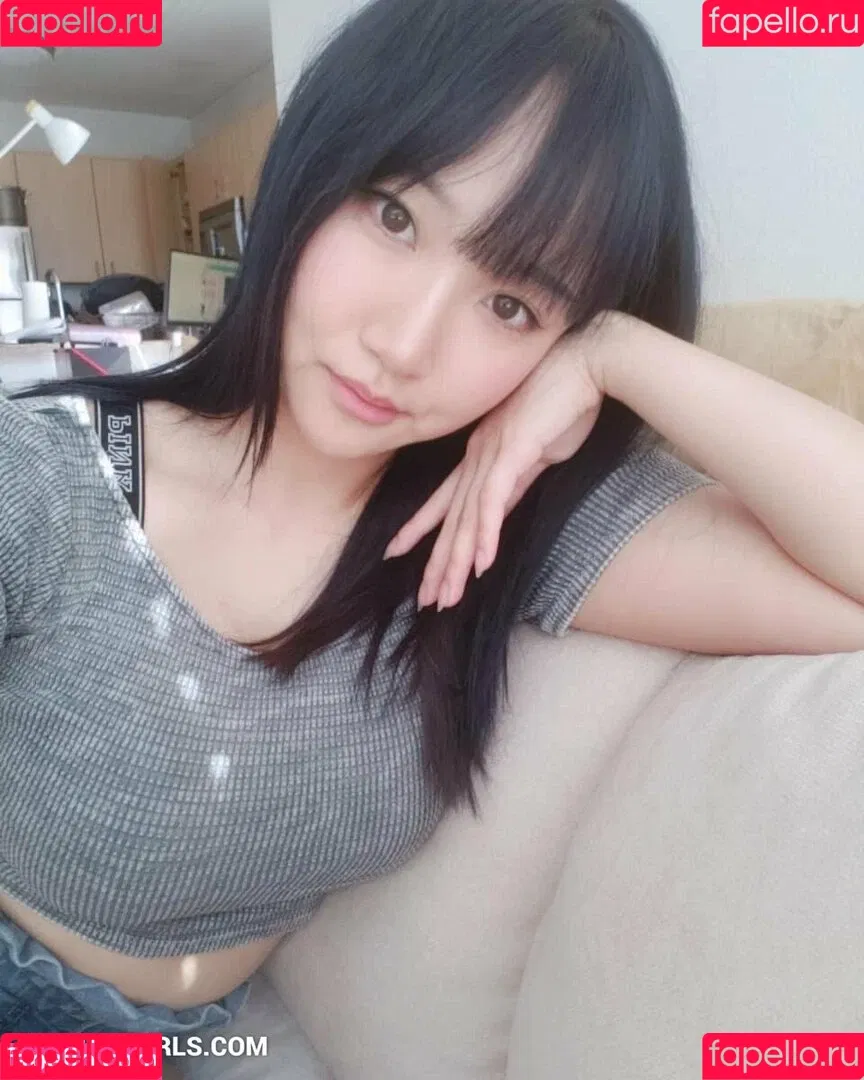 AriaSaki / annoyingaria Onlyfans Photo Gallery 
