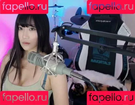 AriaSaki / annoyingaria Onlyfans Photo Gallery 