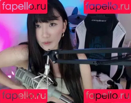 AriaSaki / annoyingaria Onlyfans Photo Gallery 