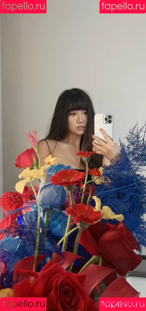 AriaSaki / annoyingaria Onlyfans Photo Gallery 