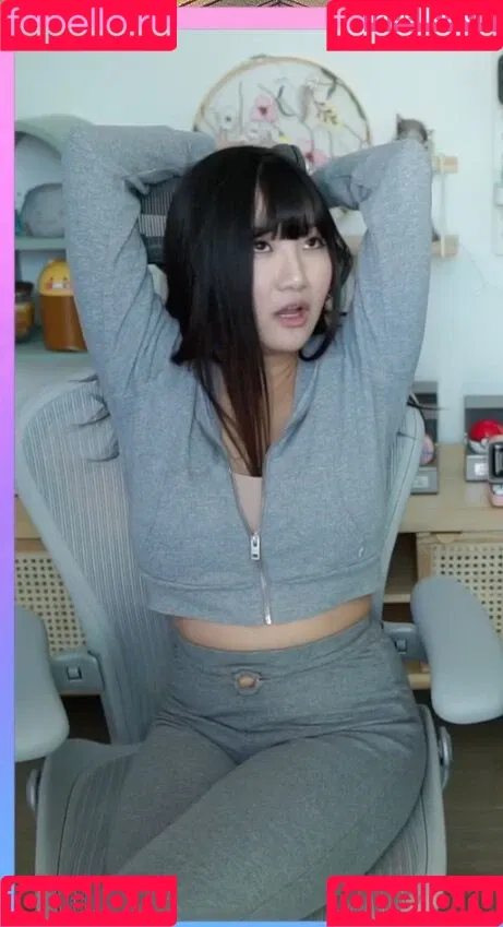 AriaSaki / annoyingaria Onlyfans Photo Gallery 