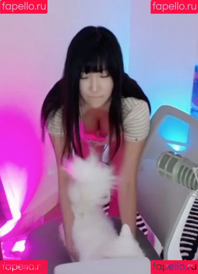AriaSaki / annoyingaria Onlyfans Photo Gallery 