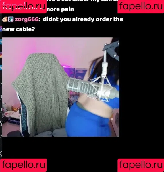 AriaSaki / annoyingaria Onlyfans Photo Gallery 