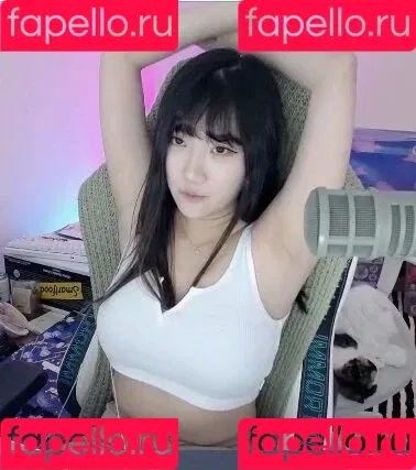 AriaSaki / annoyingaria Onlyfans Photo Gallery 