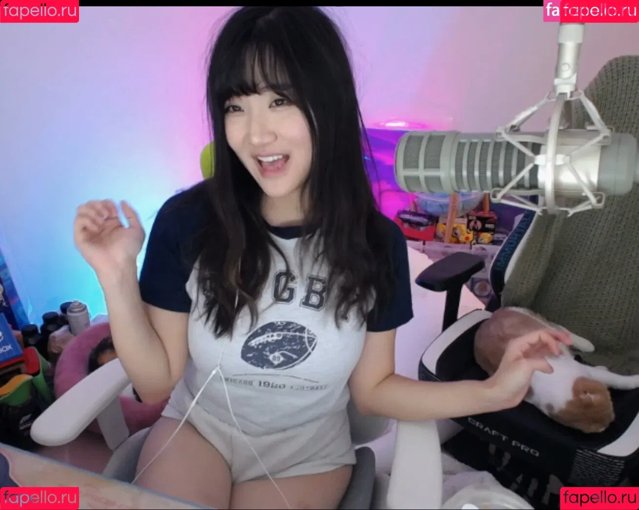 AriaSaki / annoyingaria Onlyfans Photo Gallery 