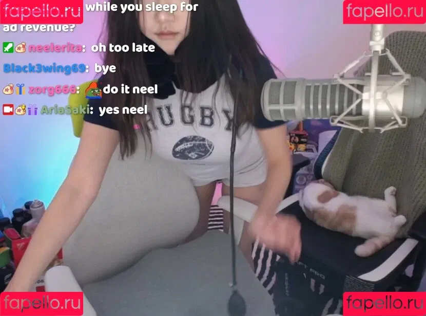AriaSaki / annoyingaria Onlyfans Photo Gallery 