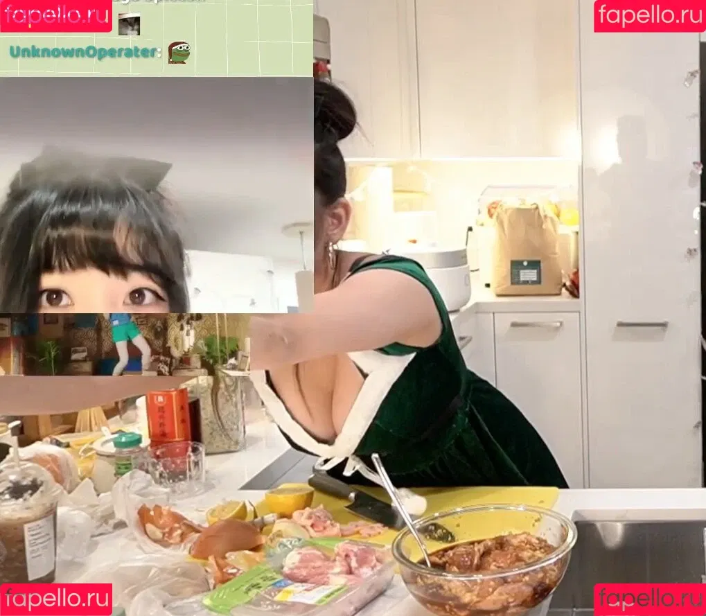 AriaSaki / annoyingaria Onlyfans Photo Gallery 