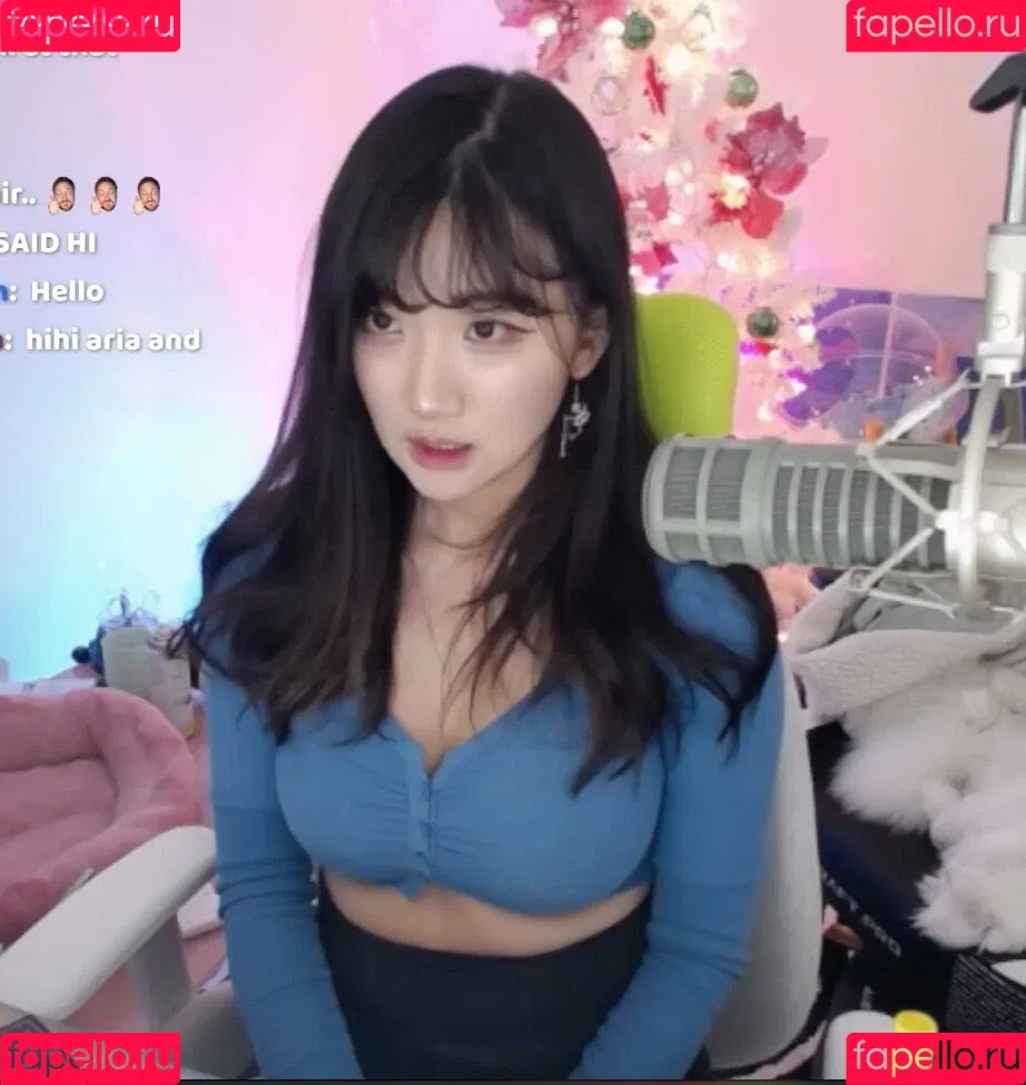 AriaSaki / annoyingaria Onlyfans Photo Gallery 
