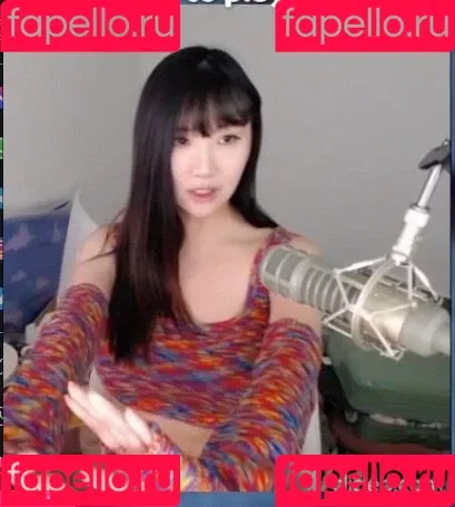 AriaSaki / annoyingaria Onlyfans Photo Gallery 