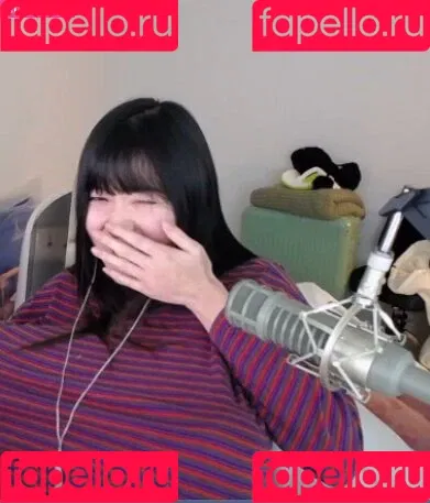 AriaSaki / annoyingaria Onlyfans Photo Gallery 