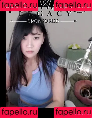 AriaSaki / annoyingaria Onlyfans Photo Gallery 