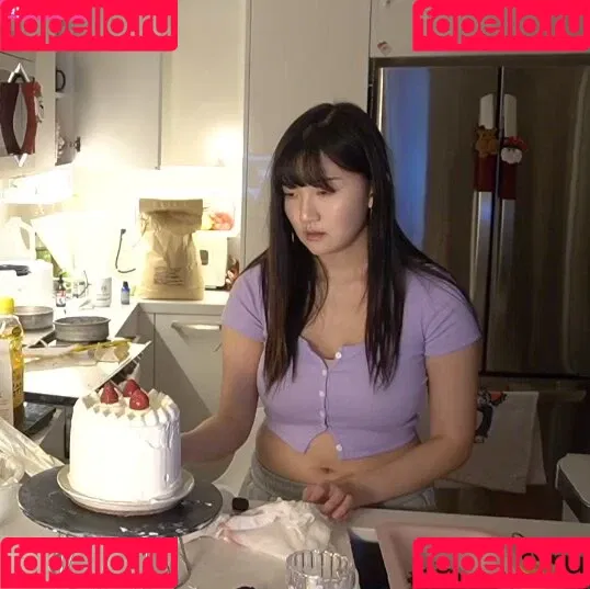 AriaSaki / annoyingaria Onlyfans Photo Gallery 