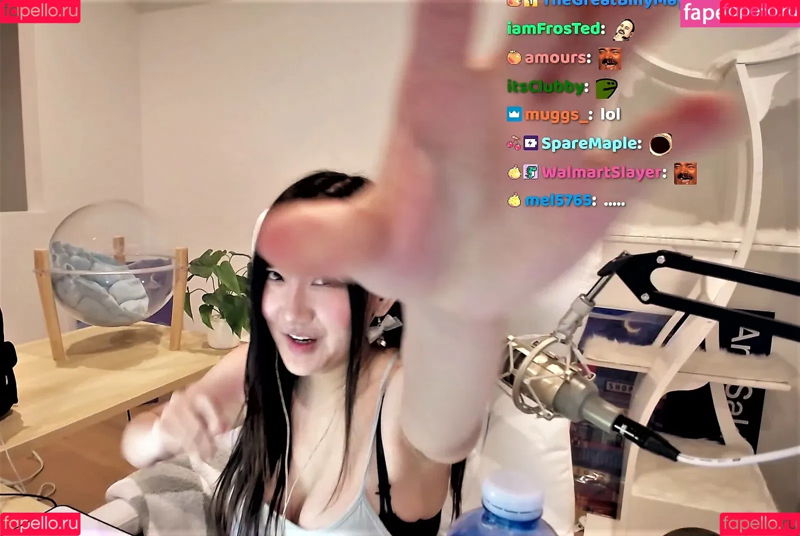 AriaSaki / annoyingaria Onlyfans Photo Gallery 