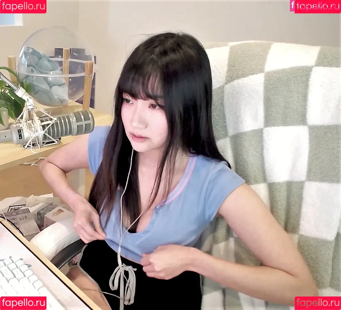 AriaSaki / annoyingaria Onlyfans Photo Gallery 