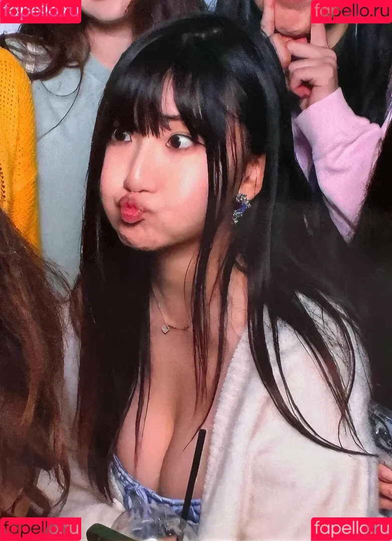 AriaSaki / annoyingaria Onlyfans Photo Gallery 