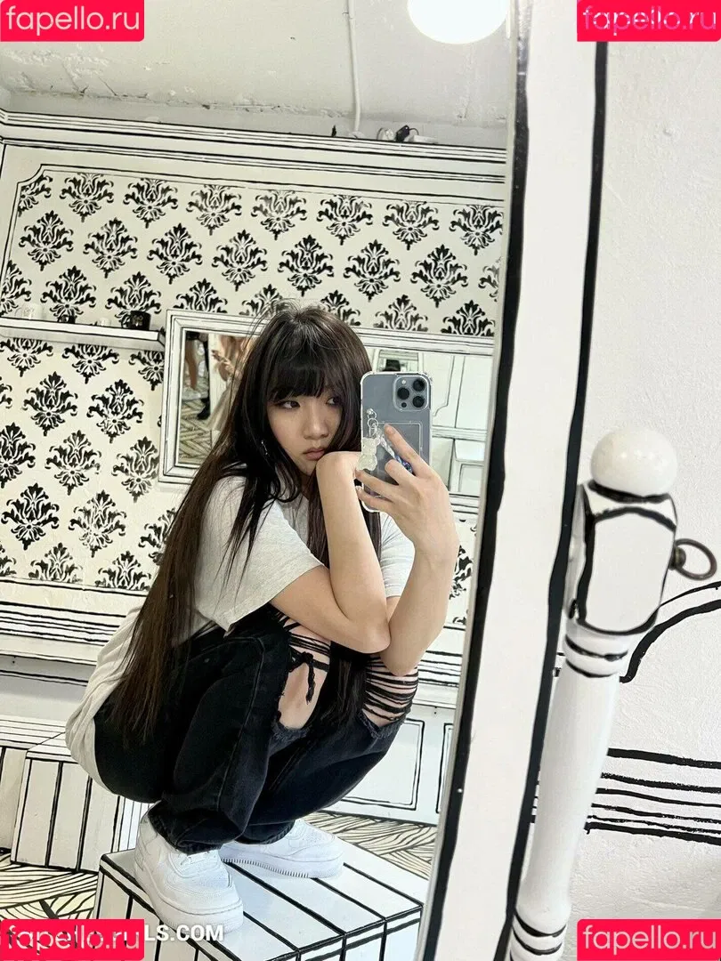 AriaSaki / annoyingaria Onlyfans Photo Gallery 