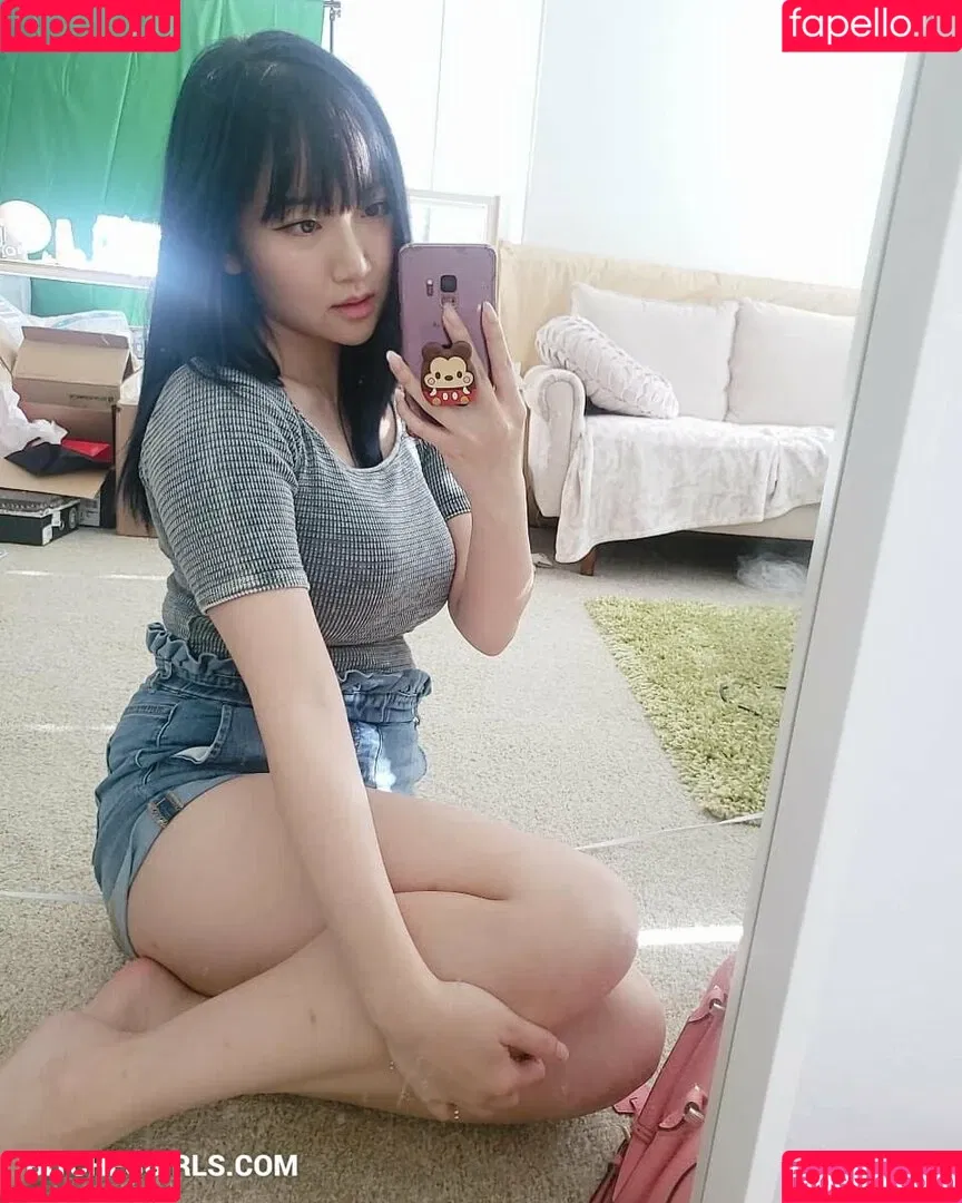 AriaSaki / annoyingaria Onlyfans Photo Gallery 