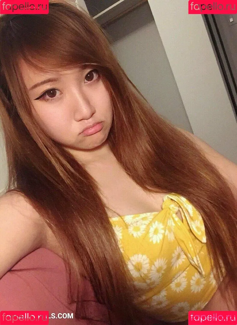 AriaSaki / annoyingaria Onlyfans Photo Gallery 