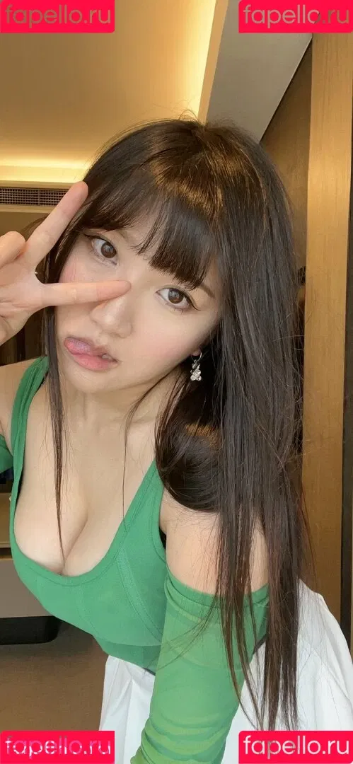 AriaSaki / annoyingaria Onlyfans Photo Gallery 