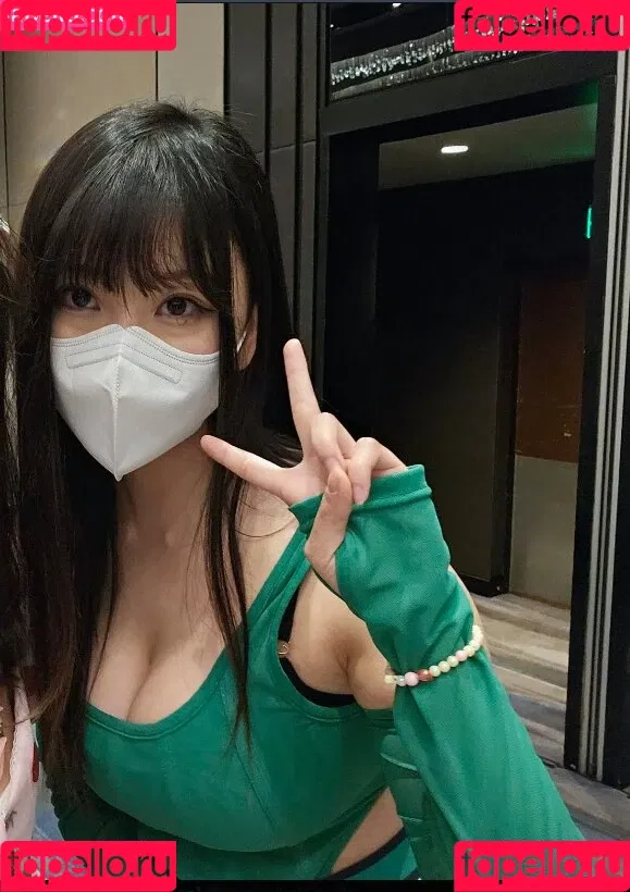 AriaSaki / annoyingaria Onlyfans Photo Gallery 