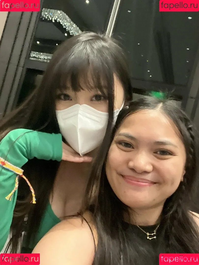 AriaSaki / annoyingaria Onlyfans Photo Gallery 
