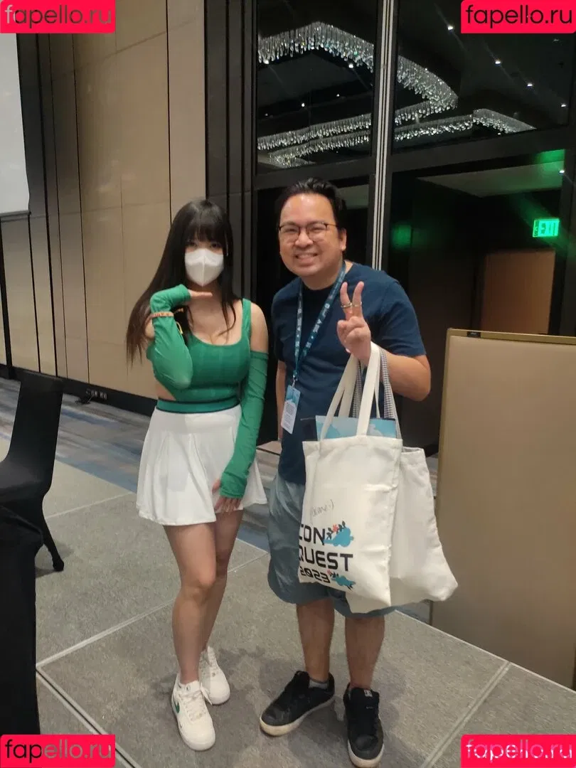 AriaSaki / annoyingaria Onlyfans Photo Gallery 
