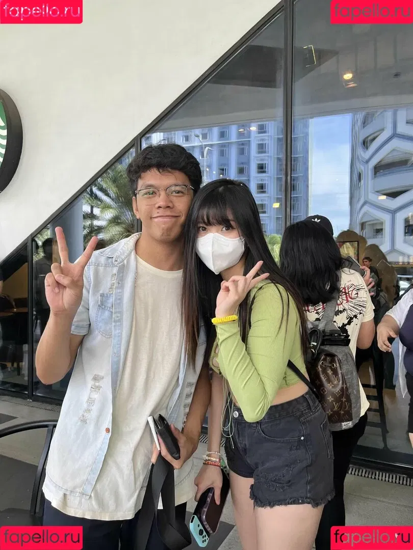 AriaSaki / annoyingaria Onlyfans Photo Gallery 