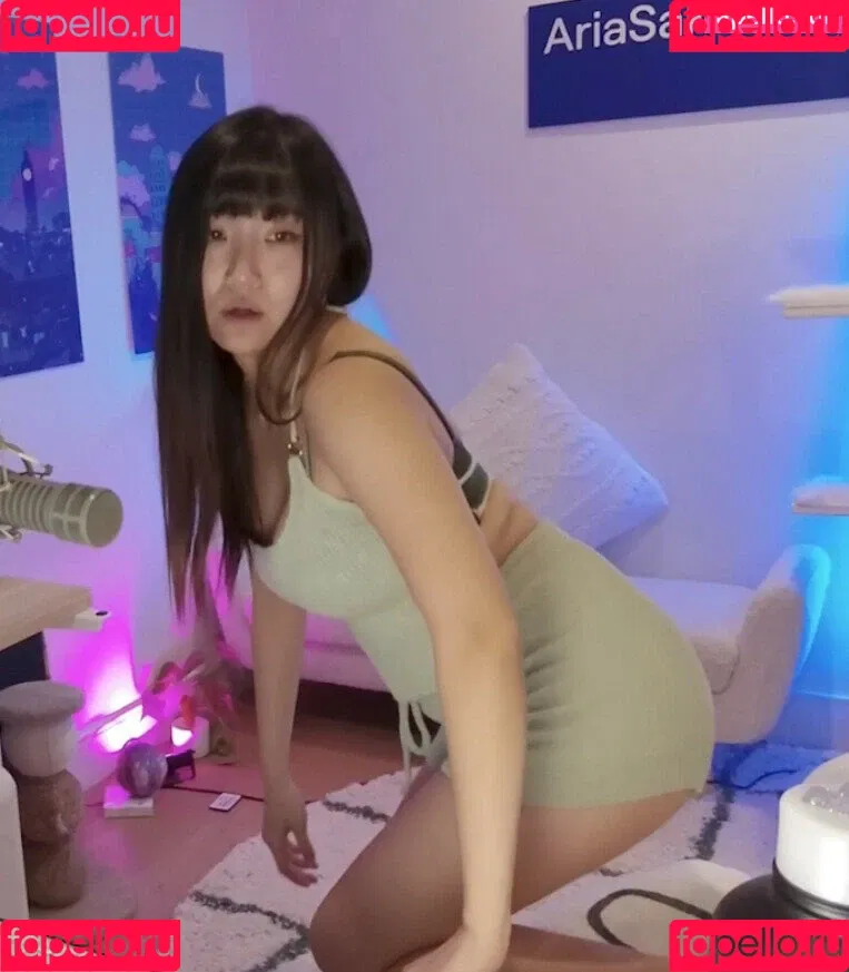 AriaSaki / annoyingaria Onlyfans Photo Gallery 