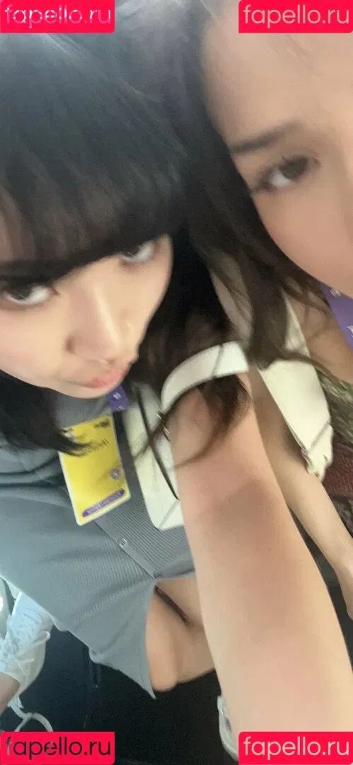 AriaSaki / annoyingaria Onlyfans Photo Gallery 