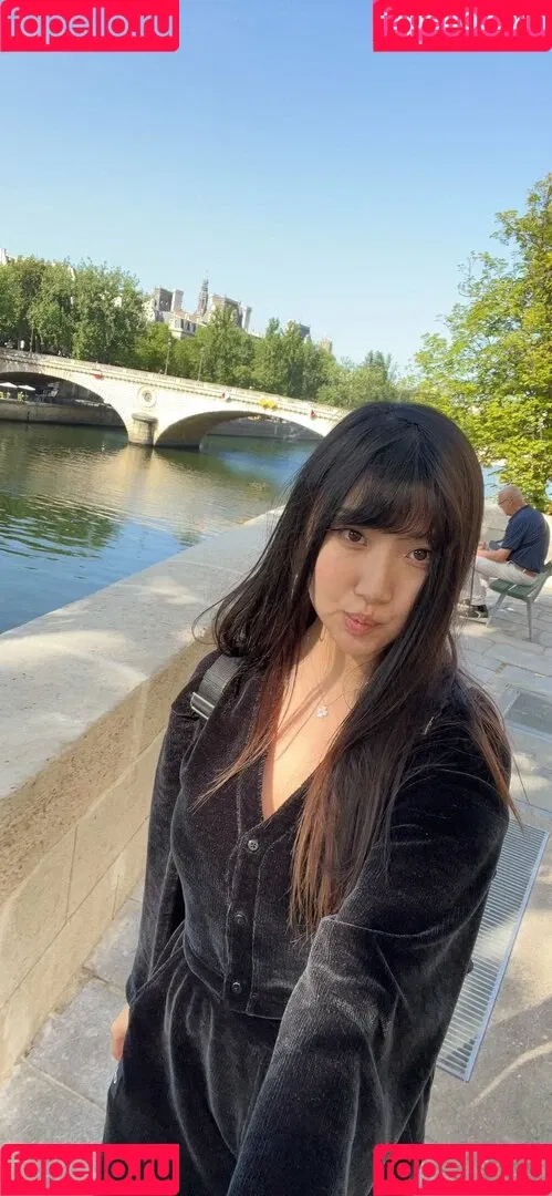 AriaSaki / annoyingaria Onlyfans Photo Gallery 