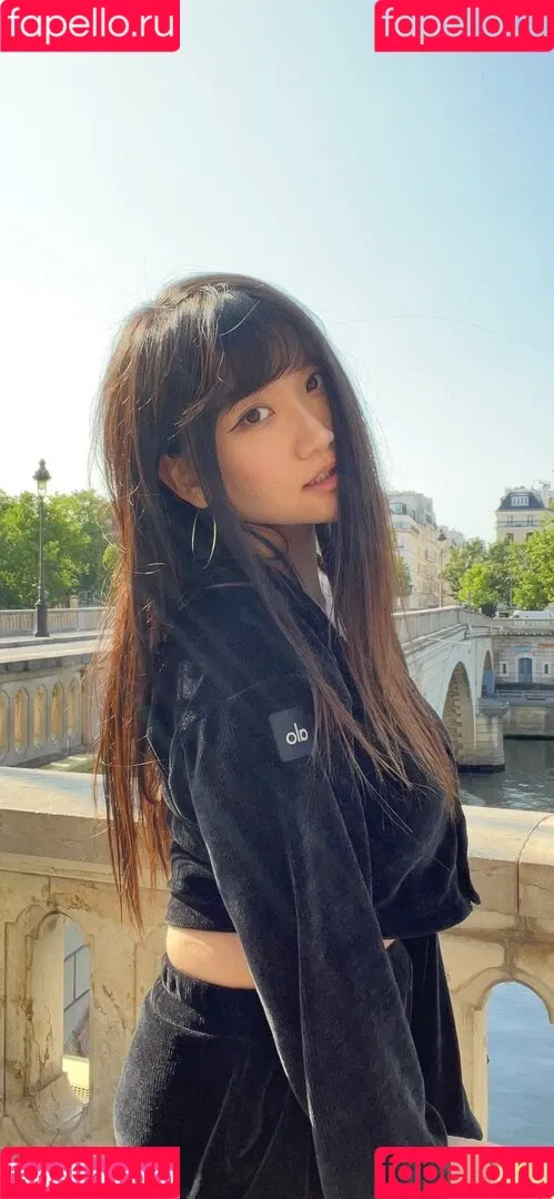 AriaSaki / annoyingaria Onlyfans Photo Gallery 