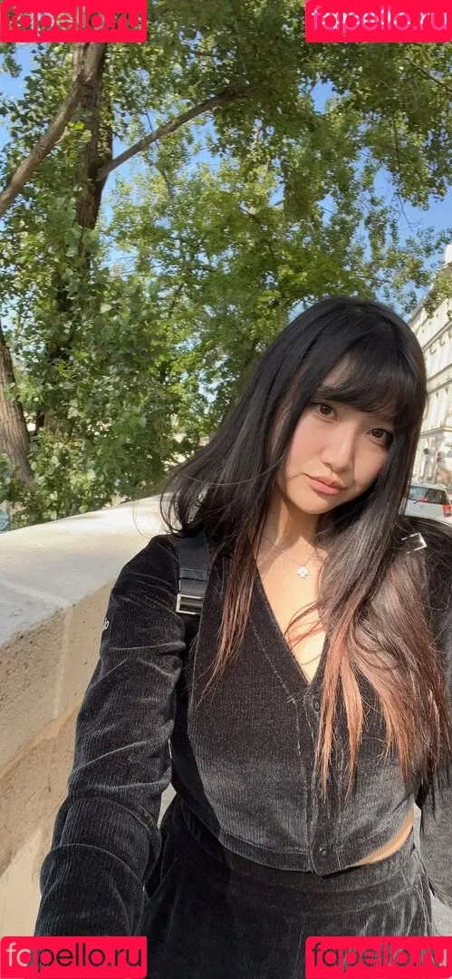 AriaSaki / annoyingaria Onlyfans Photo Gallery 
